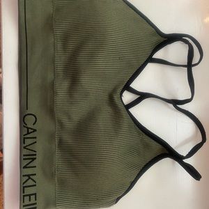 CK sports bra new
